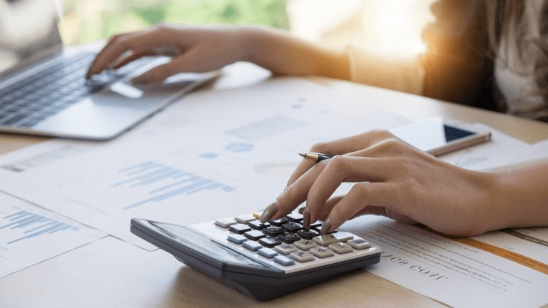 image (64) accountant certificate in the uk