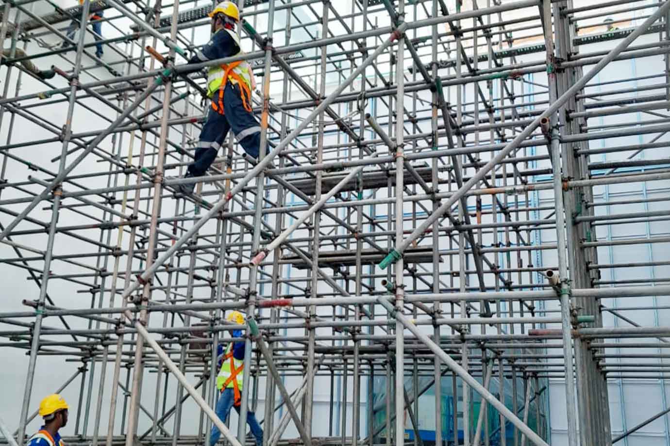 How Long Does It Take to Erect Scaffolding in Warrington? How Long Does It Take to Erect Scaffolding in Warrington?